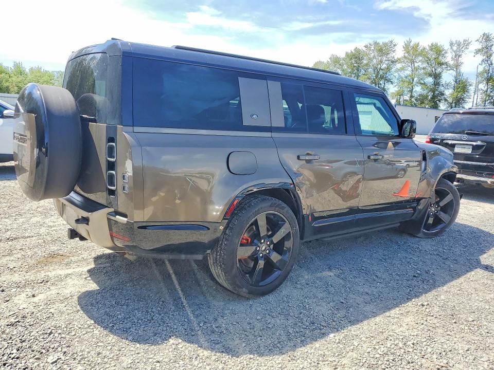 Auction sale of the 2024 Land Rover Defender, vin: SALEXFEU9R2259760, lot number: 58819946