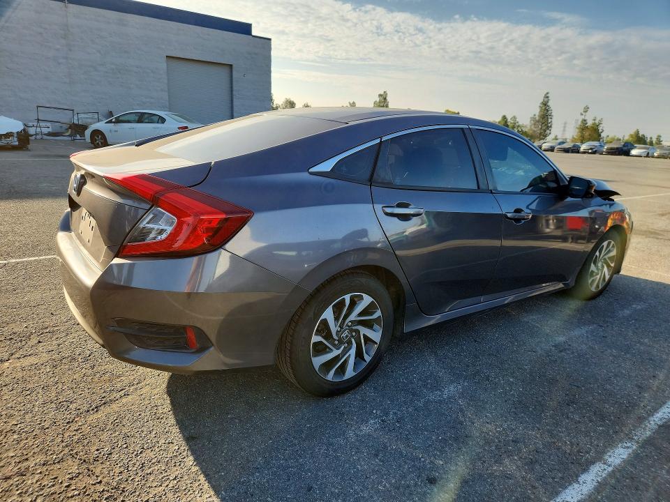 58615126 :رقم المزاد ، 2HGFC2F78GH542763 vin ، 2016 Honda Civic مزاد بيع