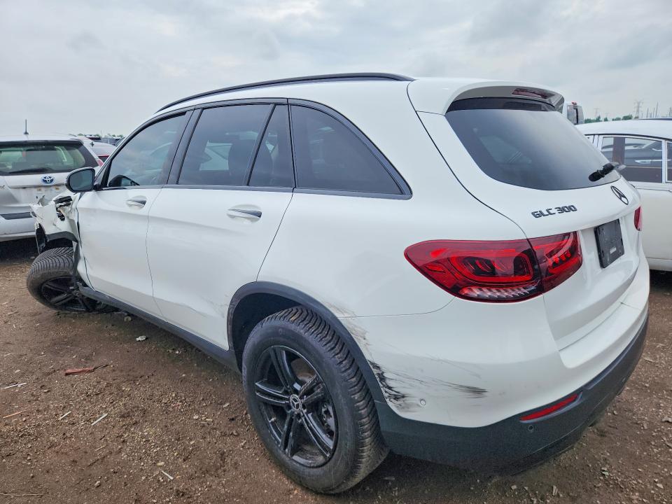 56334586 :رقم المزاد ، W1N0G8EB7MF900703 vin ، 2021 Mercedes-benz Glc مزاد بيع