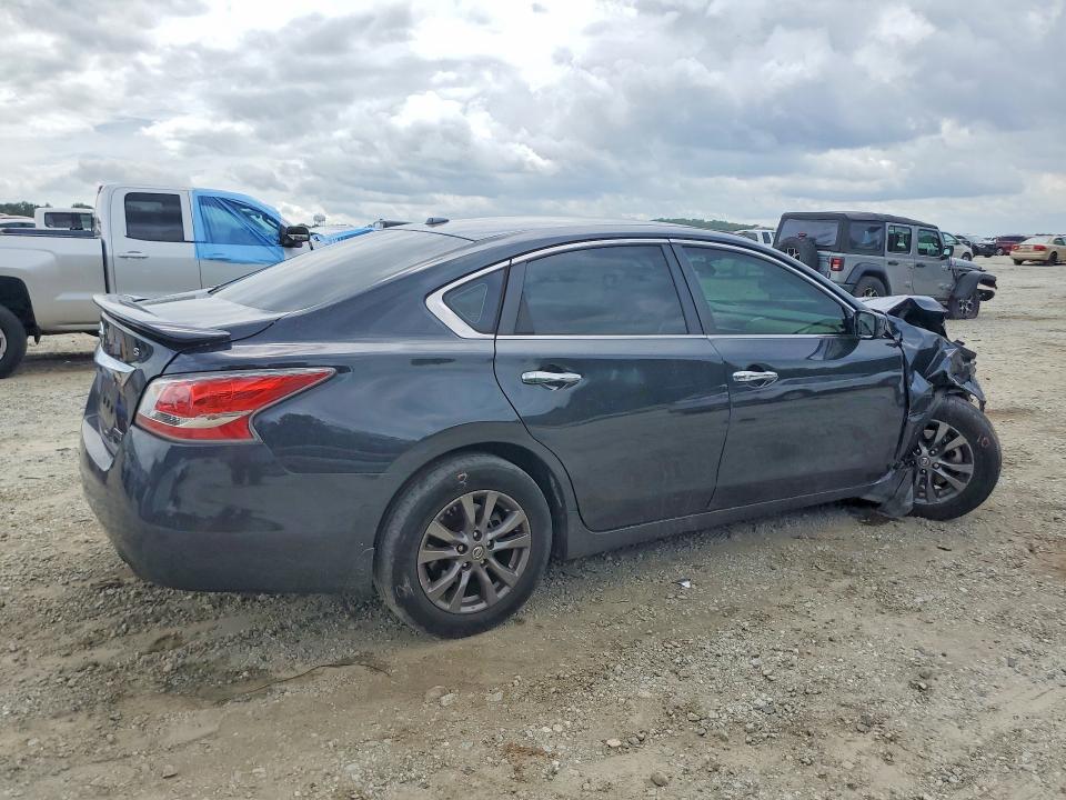 2015 Nissan Altima მანქანა იყიდება აუქციონზე, vin: 1N4AL3AP4FN905870, აუქციონის ნომერი: 57874676