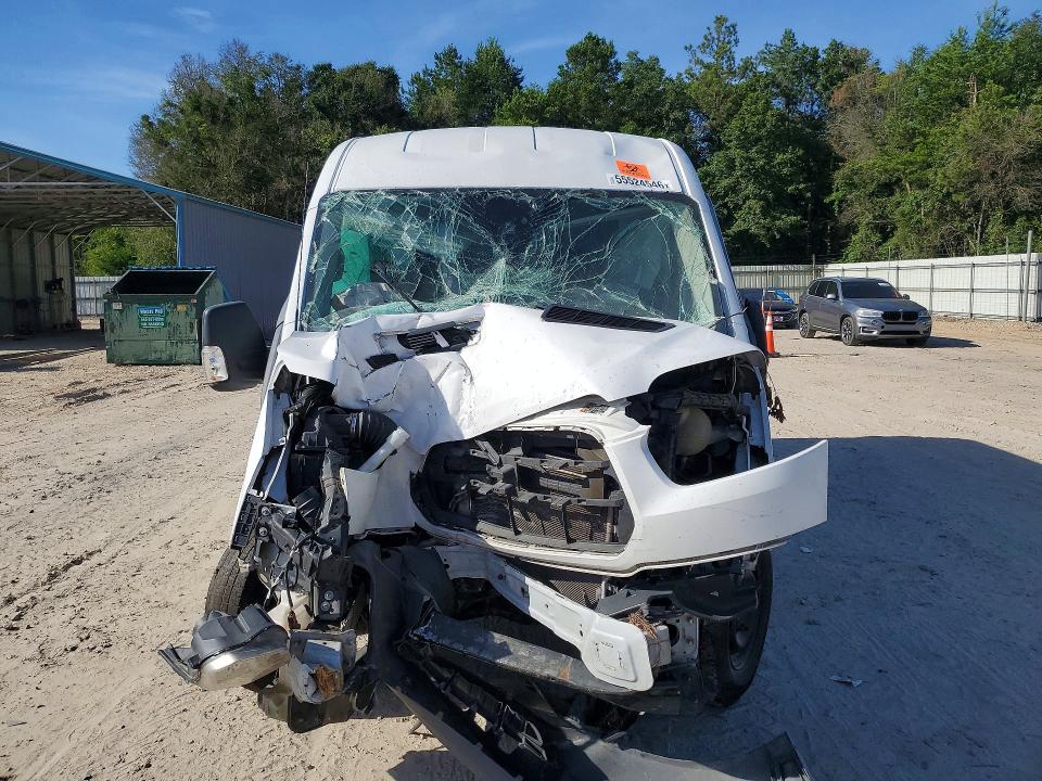 2018 Ford Transit მანქანა იყიდება აუქციონზე, vin: 1FTYR2CM6JKA40995, აუქციონის ნომერი: 55524546