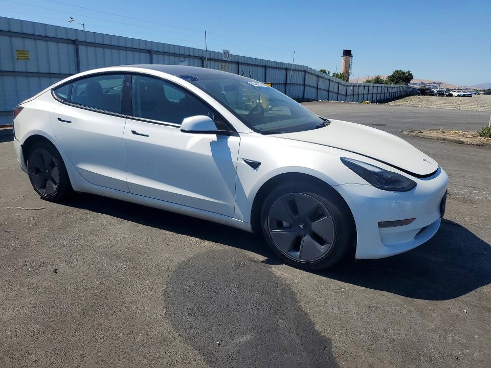 58620066 :رقم المزاد ، 5YJ3E1EA1PF709361 vin ، 2023 Tesla Model 3 مزاد بيع
