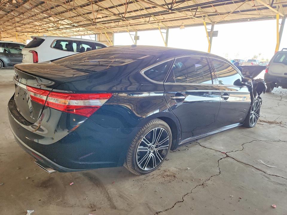 56188496 :رقم المزاد ، 4T1BK1EB7FU149263 vin ، 2015 Toyota Avalon مزاد بيع