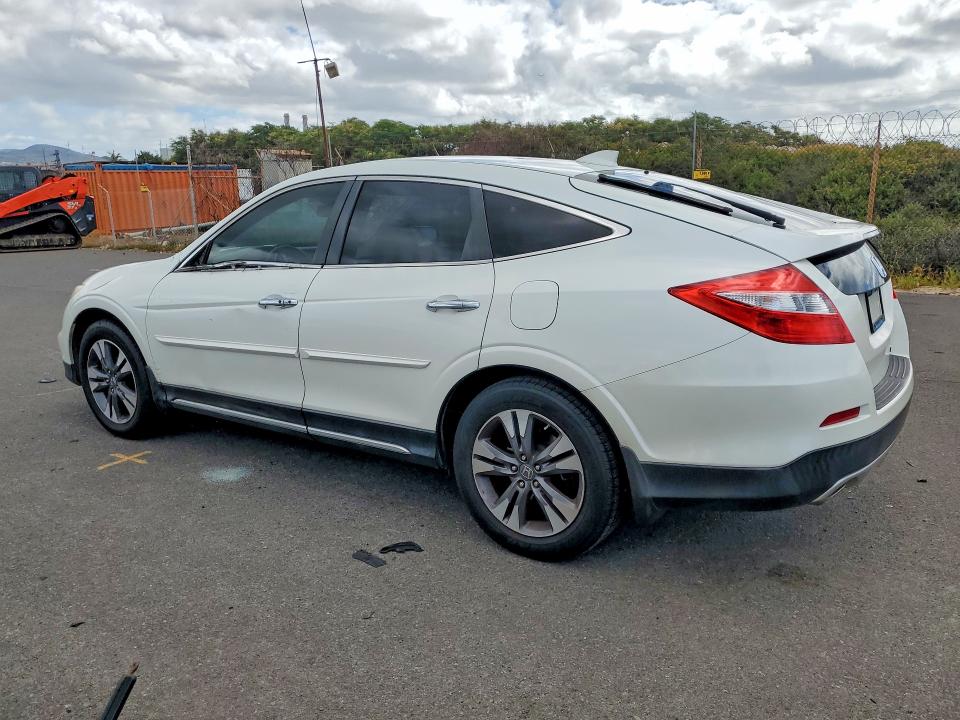 56368766 :رقم المزاد ، 5J6TF1H51FL000155 vin ، 2015 Honda Crosstour مزاد بيع