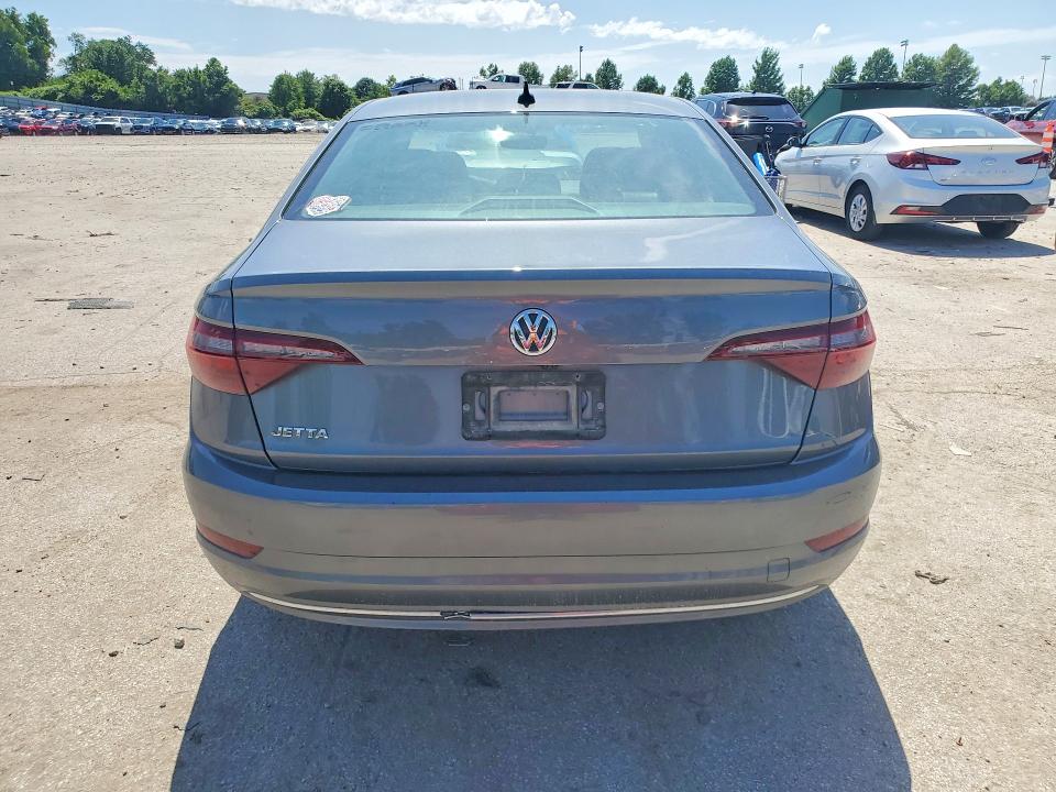 56523906 :رقم المزاد ، 3VWE57BU5MM083571 vin ، 2021 Volkswagen Jetta مزاد بيع