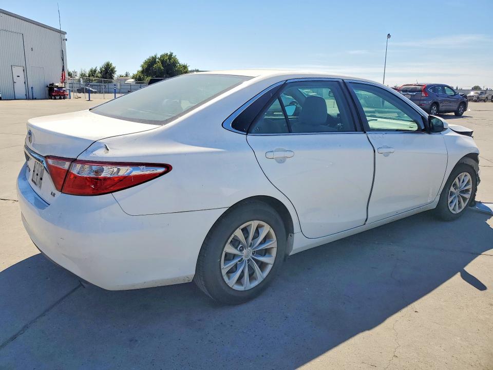 Продажа на аукционе авто 2015 Toyota Camry, vin: 4T4BF1FK8FR492351, номер лота: 58762056