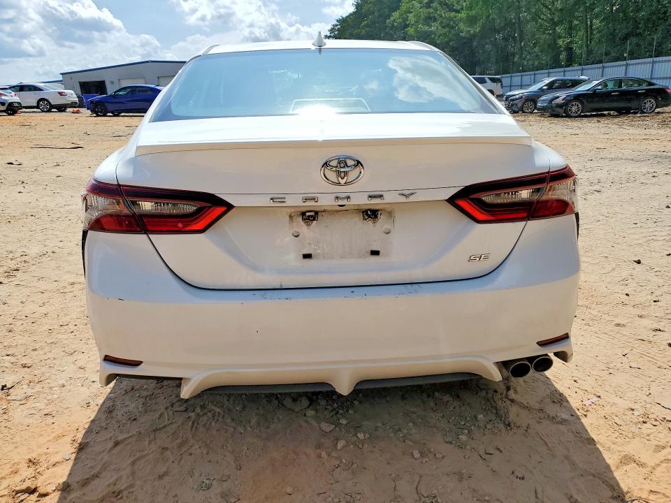 2021 Toyota Camry მანქანა იყიდება აუქციონზე, vin: 4T1G11AK1MU593640, აუქციონის ნომერი: 58439306
