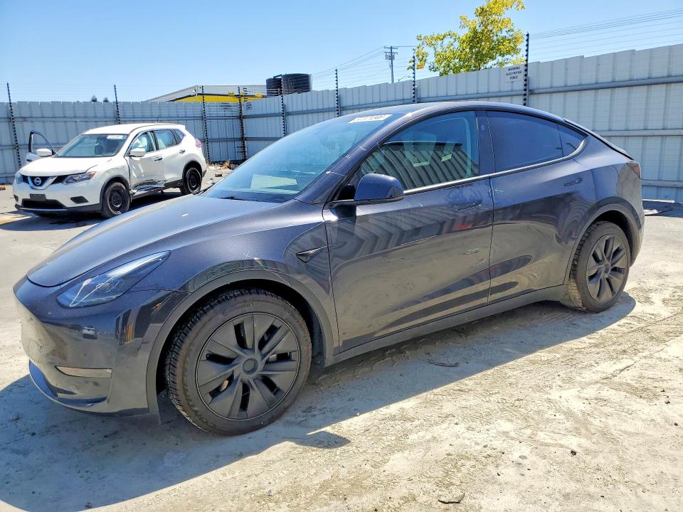 57371346 :رقم المزاد ، 7SAYGDEE4RF117768 vin ، 2024 Tesla Model Y مزاد بيع