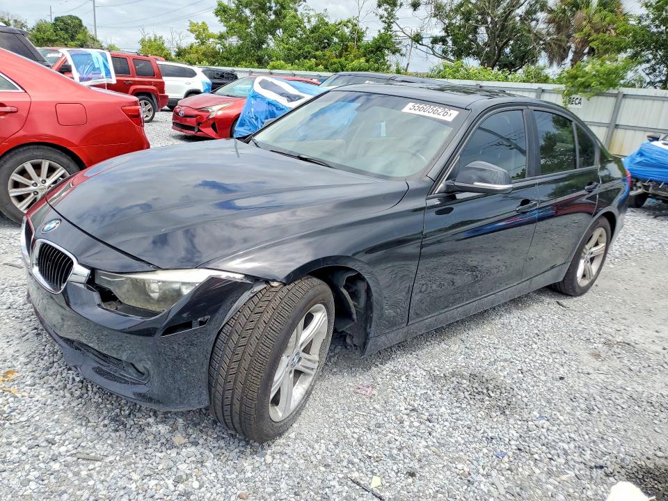 55605626 :رقم المزاد ، WBA3A5G55DNP22000 vin ، 2013 Bmw 328 مزاد بيع