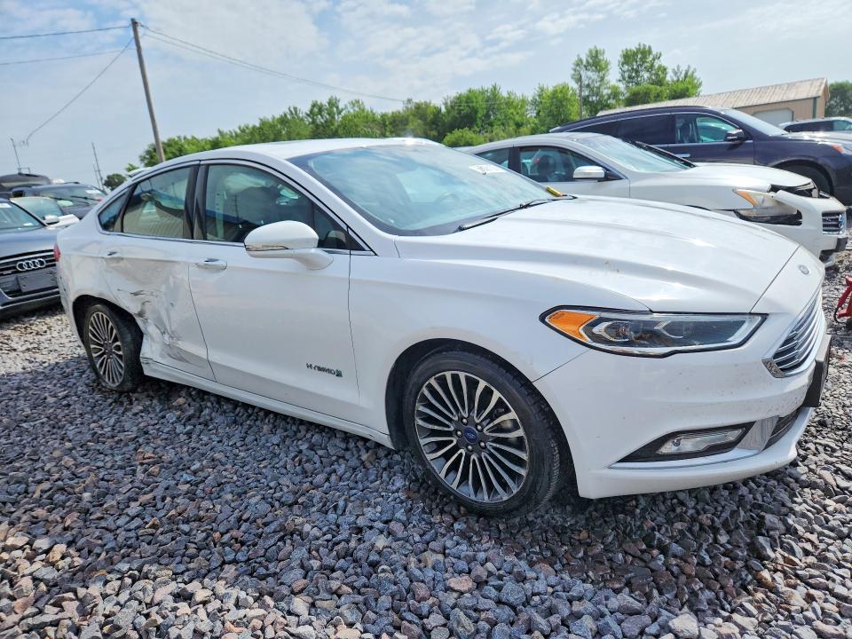 56838126 :رقم المزاد ، 3FA6P0RU6HR265440 vin ، 2017 Ford Fusion مزاد بيع