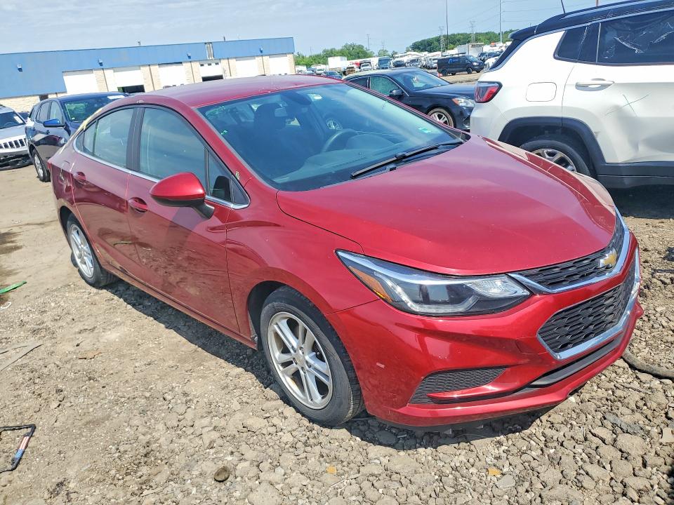 58831166 :رقم المزاد ، 1G1BE5SM4H7170350 vin ، 2017 Chevrolet Cruze مزاد بيع