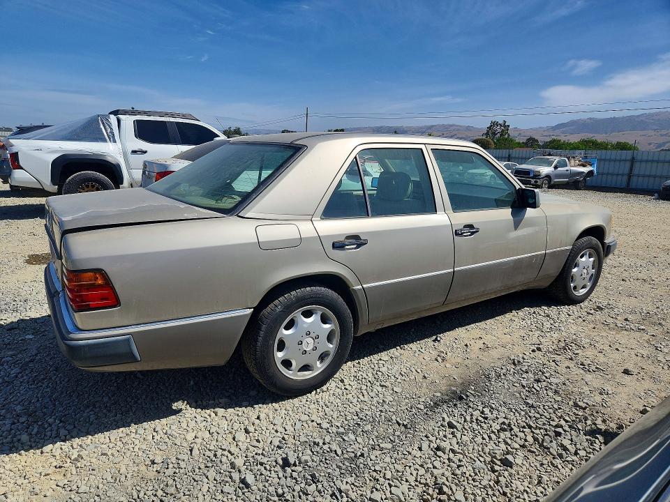 Aukcja sprzedaży 1993 Mercedes-benz 400, vin: WDBEA34E4PB841875, numer aukcji: 56268806