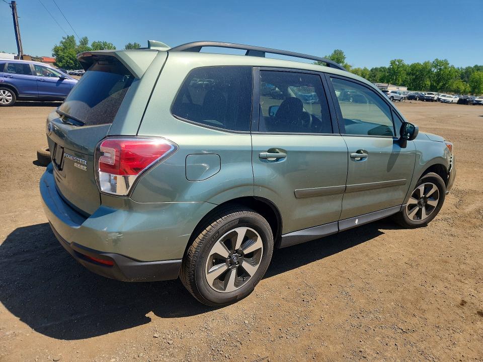 2017 Subaru Forester მანქანა იყიდება აუქციონზე, vin: JF2SJAEC9HH812958, აუქციონის ნომერი: 55889156
