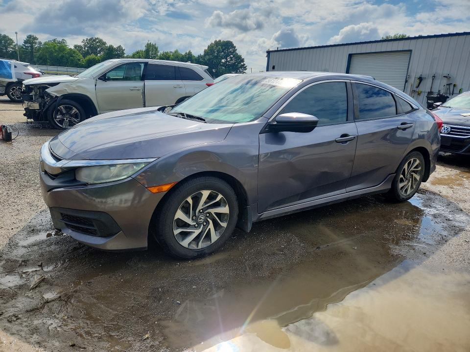 Auction sale of the 2017 Honda Civic, vin: 19XFC2F75HE078200, lot number: 56124466