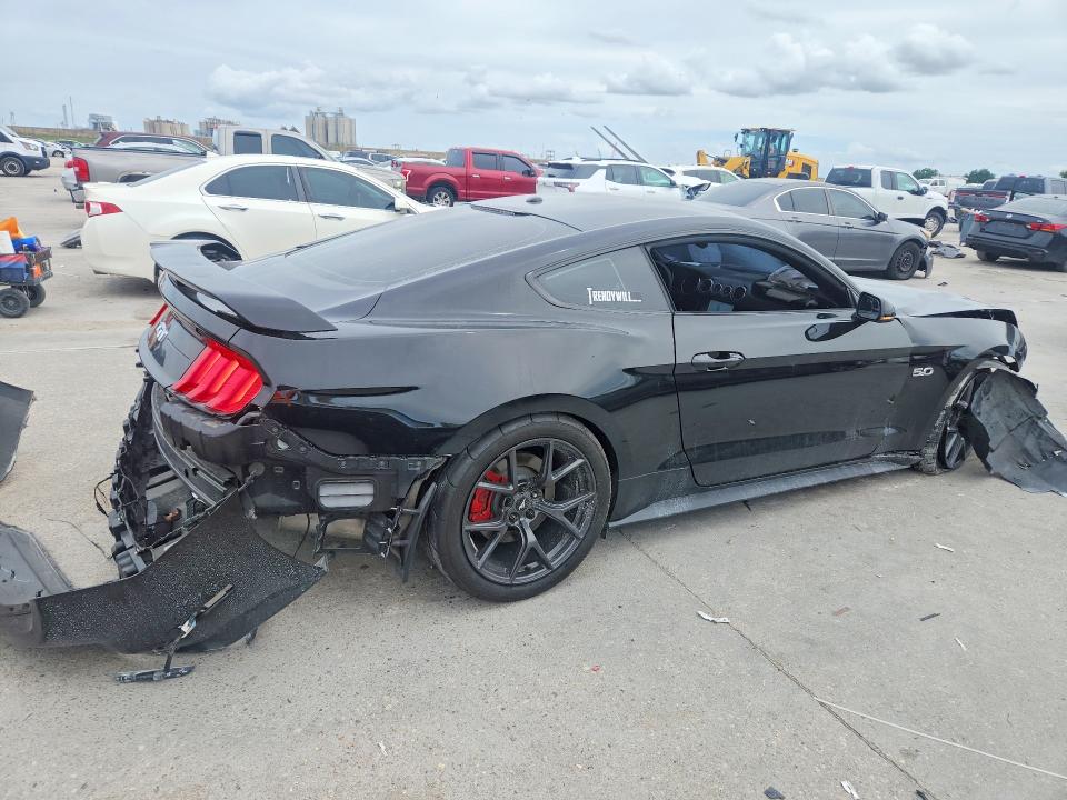 2020 Ford Mustang მანქანა იყიდება აუქციონზე, vin: 1FA6P8CF5L5105697, აუქციონის ნომერი: 56372676