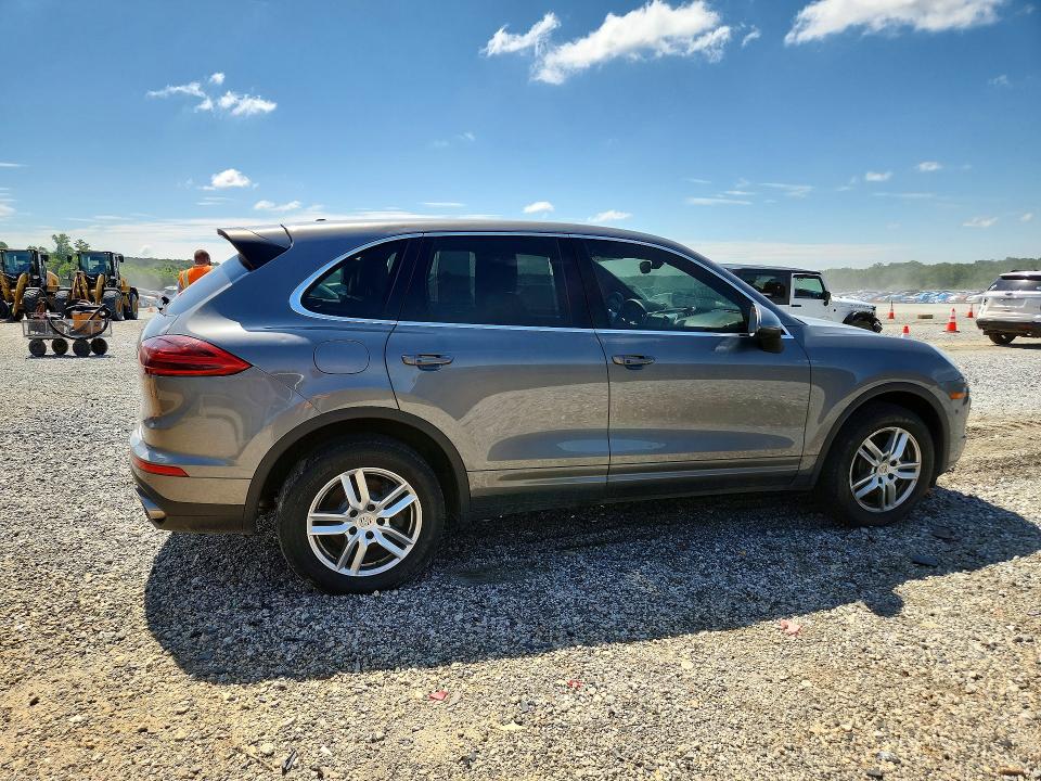 Auction sale of the 2017 Porsche Cayenne, vin: WP1AA2A26HKA92064, lot number: 55784476