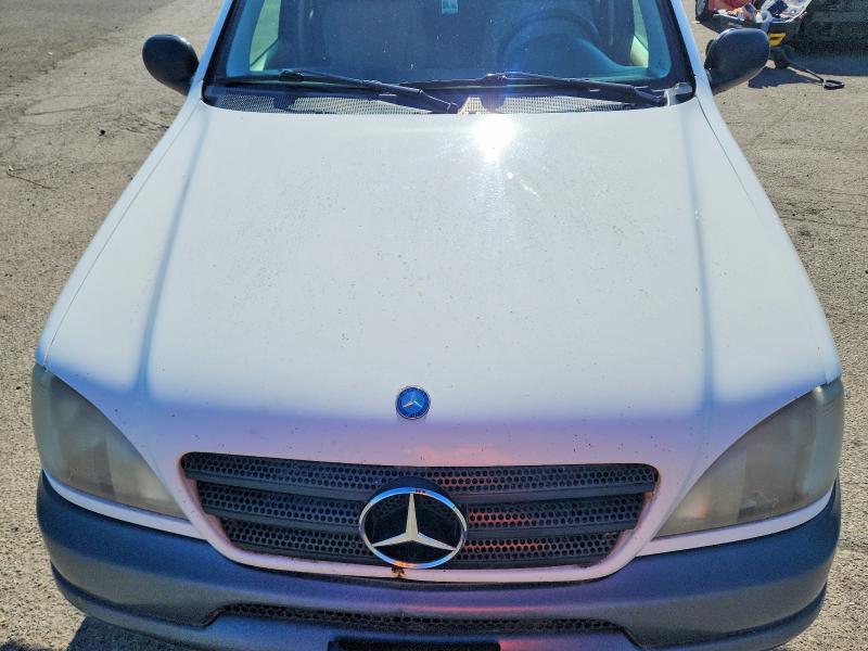 1999 Mercedes-benz Ml მანქანა იყიდება აუქციონზე, vin: 4JGAB54E5XA080557, აუქციონის ნომერი: 55615566