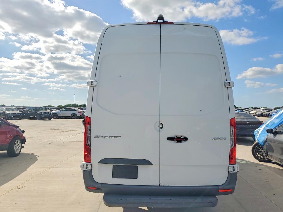 2021 Mercedes Benz Sprinter მანქანა იყიდება აუქციონზე, vin: W1W40CHY5MT051788, აუქციონის ნომერი: 55699346
