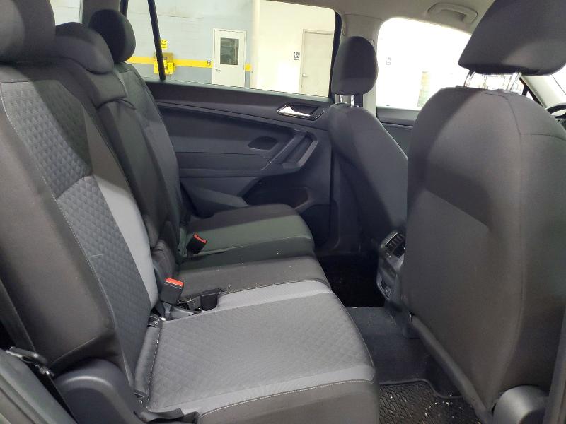 Продажа на аукционе авто 2018 Volkswagen Tiguan, vin: 3VV1B7AX5JM036284, номер лота: 54870146