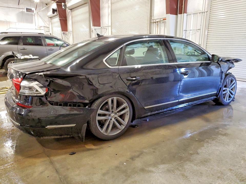 56192626 :رقم المزاد ، 1VWBT7A36GC029817 vin ، 2016 Volkswagen Passat مزاد بيع