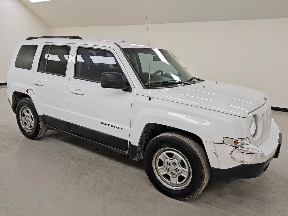 58641376 :رقم المزاد ، 1C4NJPBB1FD264405 vin ، 2015 Jeep Patriot مزاد بيع