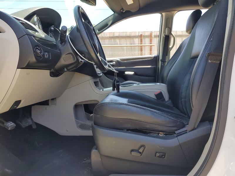 56473676 :رقم المزاد ، 2C4RDGCG1HR761263 vin ، 2017 Dodge Grand Caravan مزاد بيع