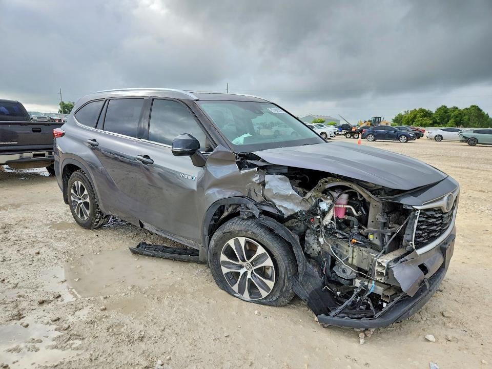 Aukcja sprzedaży 2021 Toyota Highlander, vin: 5TDGBRCH6MS046708, numer aukcji: 56846206