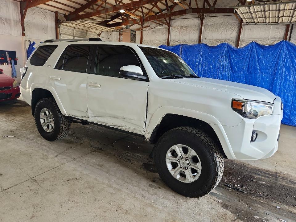 2020 Toyota 4runner მანქანა იყიდება აუქციონზე, vin: JTEBU5JR3L5802360, აუქციონის ნომერი: 56673616