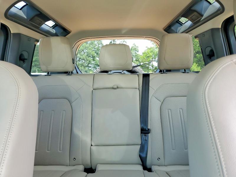 57727126 :رقم المزاد ، SALEJ7RX5N2095526 vin ، 2022 Land Rover Defender مزاد بيع