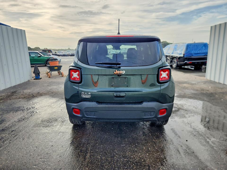 55599546 :رقم المزاد ، ZACNJDAB8MPM50972 vin ، 2021 Jeep Renegade مزاد بيع