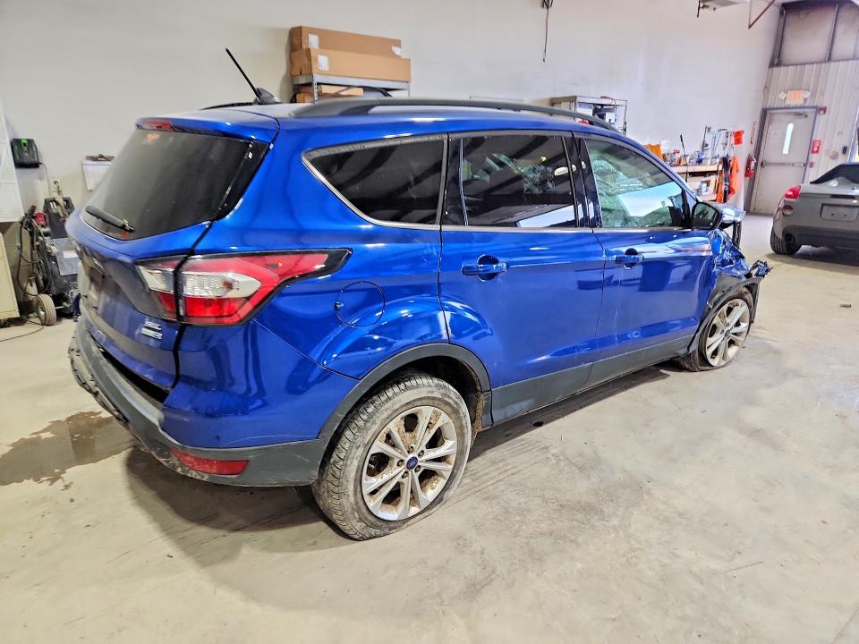 58741946 :رقم المزاد ، 1FMCU9HD7JUA79928 vin ، 2018 Ford Escape مزاد بيع