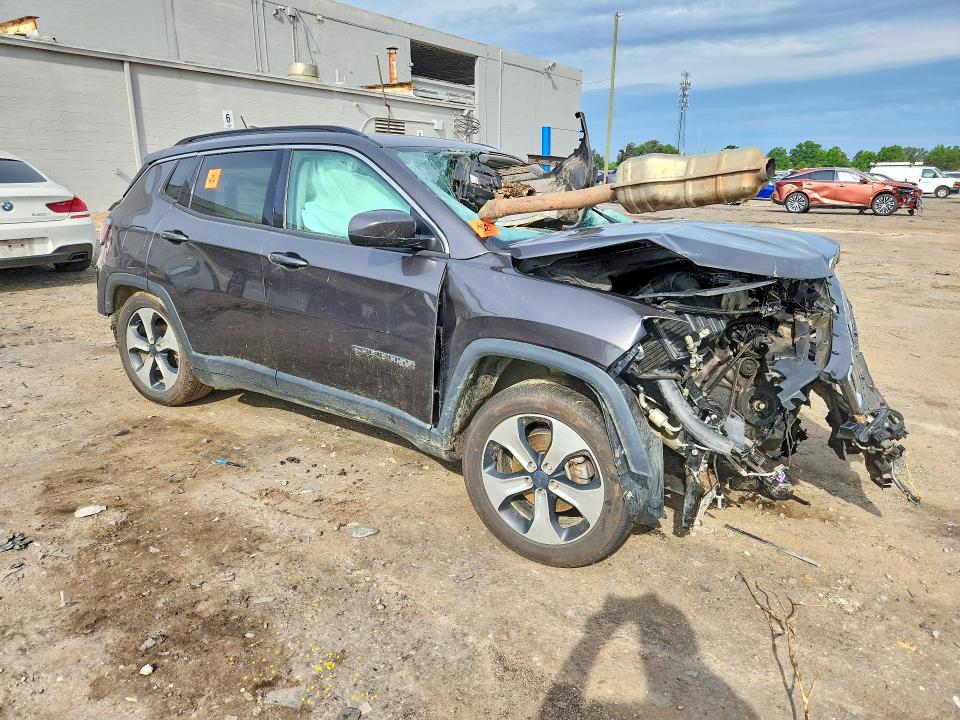 2017 Jeep Compass მანქანა იყიდება აუქციონზე, vin: 3C4NJCBB5HT620683, აუქციონის ნომერი: 57633006
