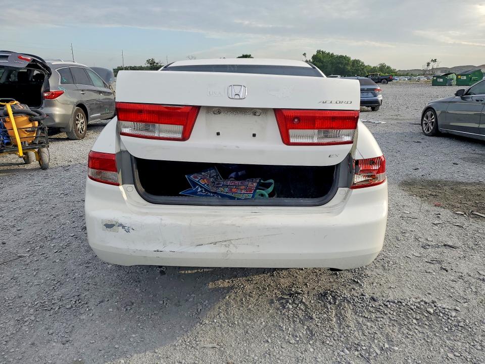 Продажа на аукционе авто 2003 Honda Accord, vin: JHMCM56633C065663, номер лота: 58017926