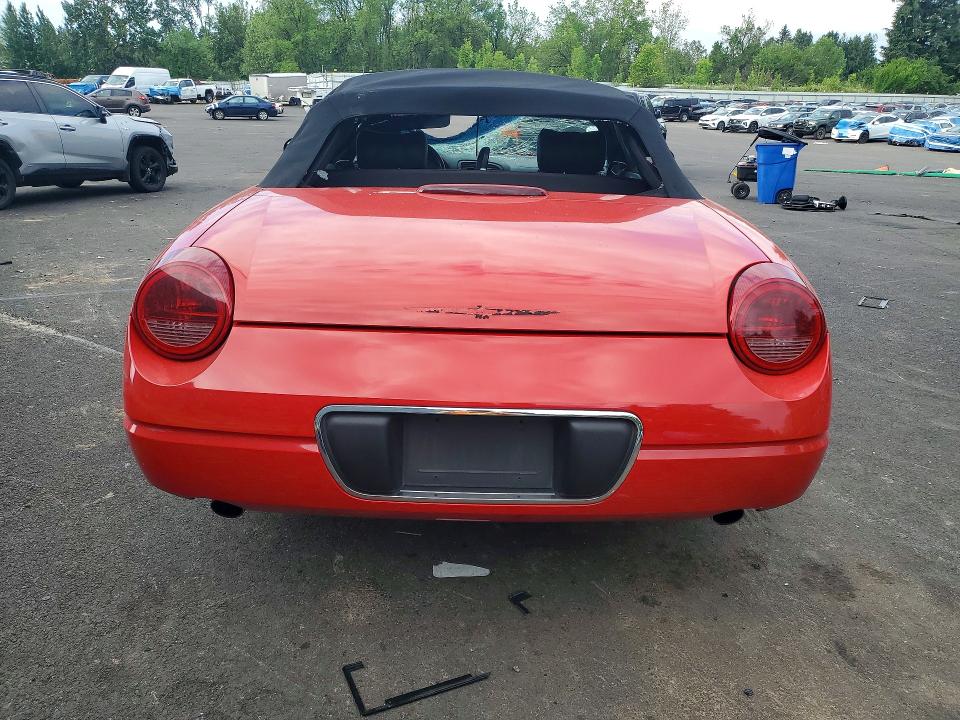55753706 :رقم المزاد ، 1FAHP60A12Y115789 vin ، 2002 Ford Thunderbird مزاد بيع