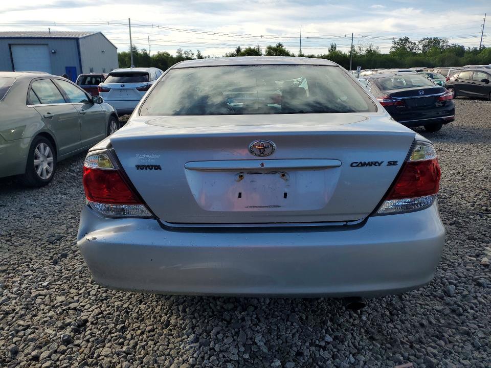 57677886 :رقم المزاد ، 4T1BE32K15U092242 vin ، 2005 Toyota Camry مزاد بيع