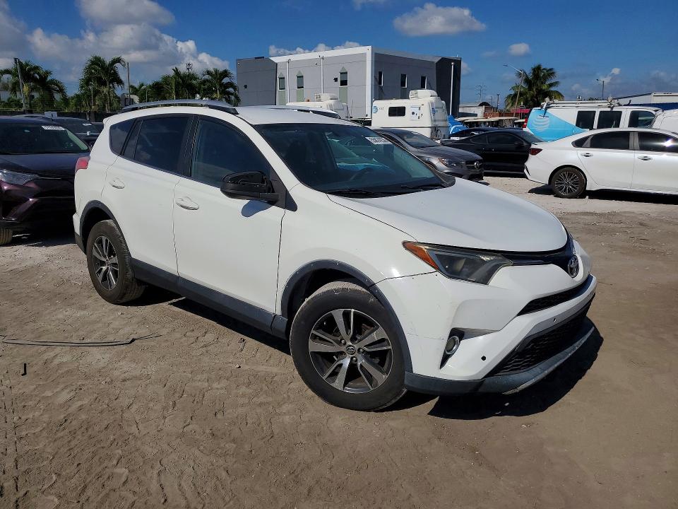 55874236 :رقم المزاد ، 2T3BFREV0GW411694 vin ، 2016 Toyota Rav4 مزاد بيع