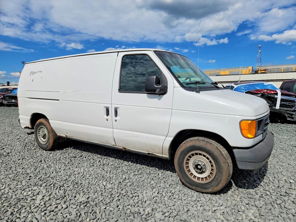 57755086 :رقم المزاد ، 1FTRE14213HA81834 vin ، 2003 Ford E150 مزاد بيع