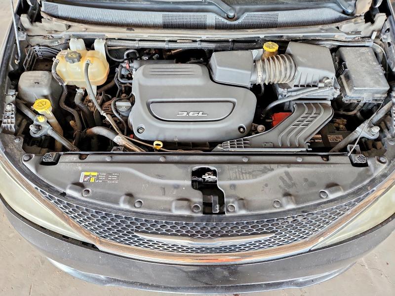 57519336 :رقم المزاد ، 2C4RC1BG0HR613297 vin ، 2017 Chrysler Pacifica مزاد بيع