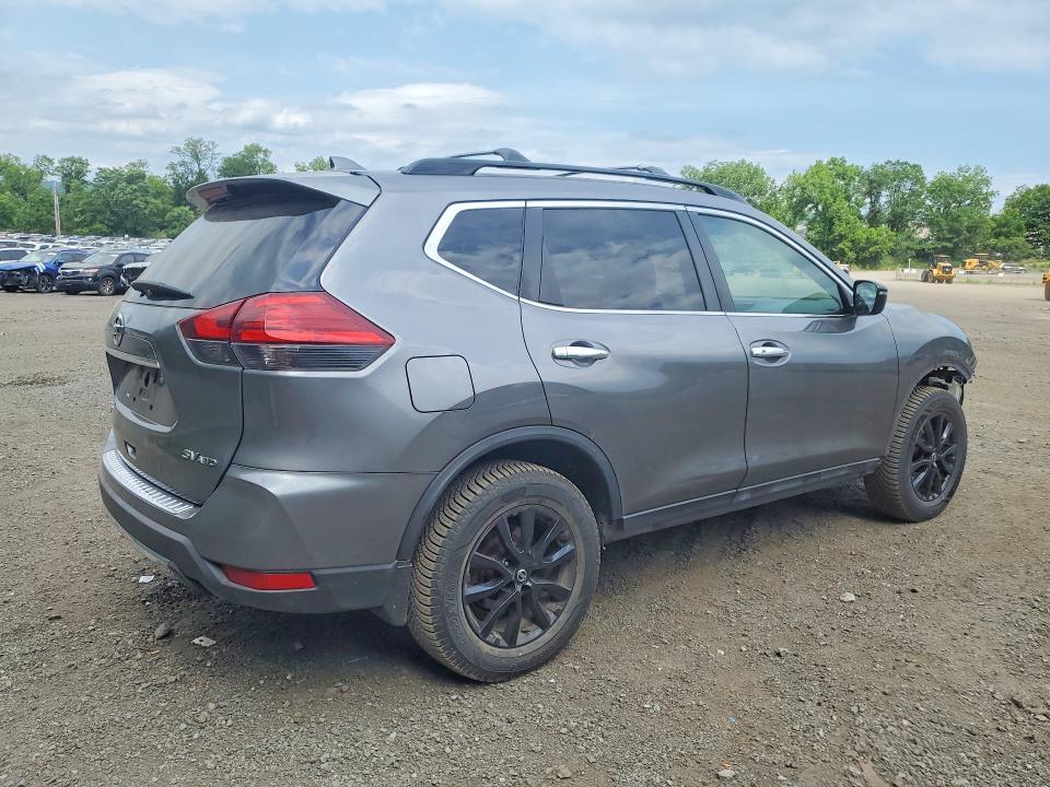 2017 Nissan Rogue მანქანა იყიდება აუქციონზე, vin: 5N1AT2MV0HC821800, აუქციონის ნომერი: 56698476