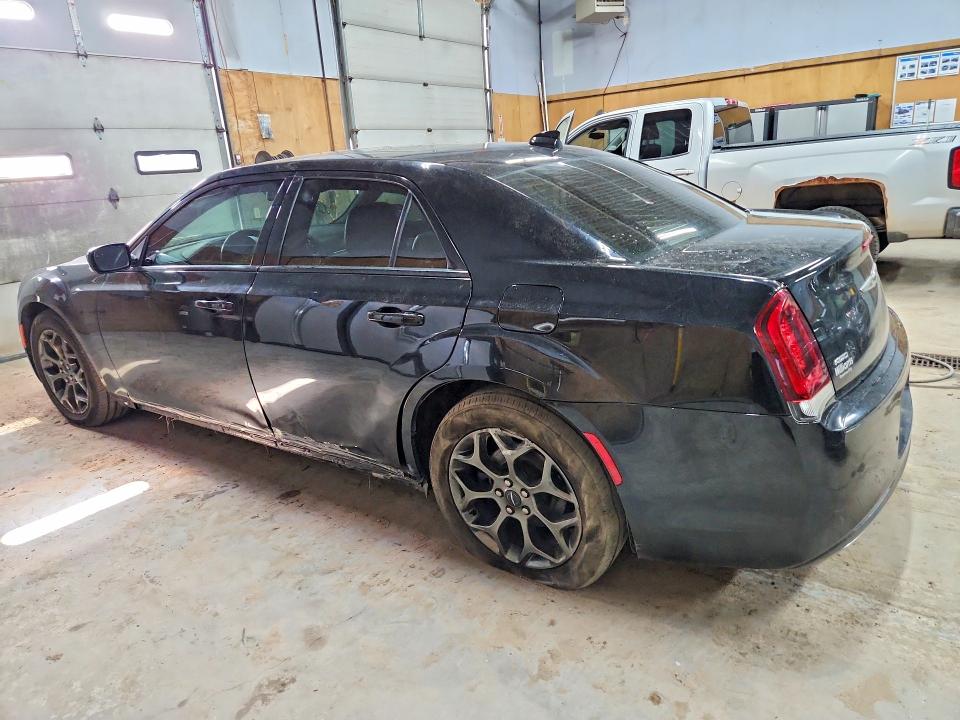 57081516 :رقم المزاد ، 2C3CCAGG9HH637588 vin ، 2017 Chrysler 300 مزاد بيع