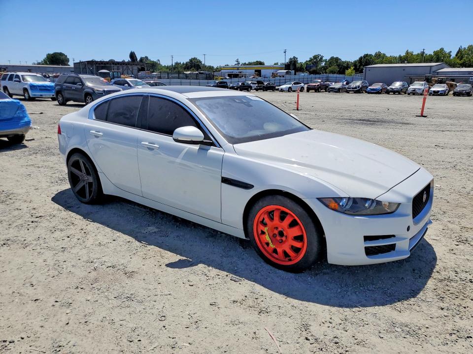 2018 Jaguar Xe მანქანა იყიდება აუქციონზე, vin: SAJAR4FX7JCP38885, აუქციონის ნომერი: 56532036