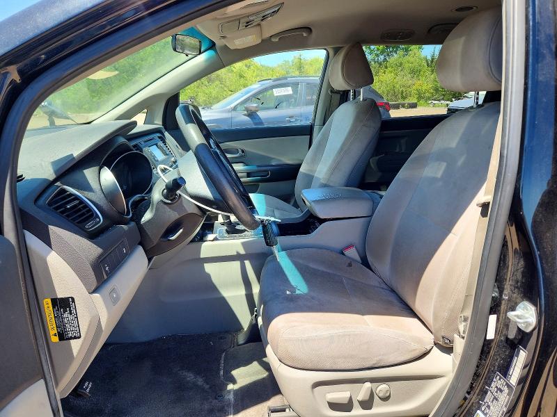 55836216 :رقم المزاد ، KNDMB5C1XF6068826 vin ، 2015 Kia Sedona مزاد بيع