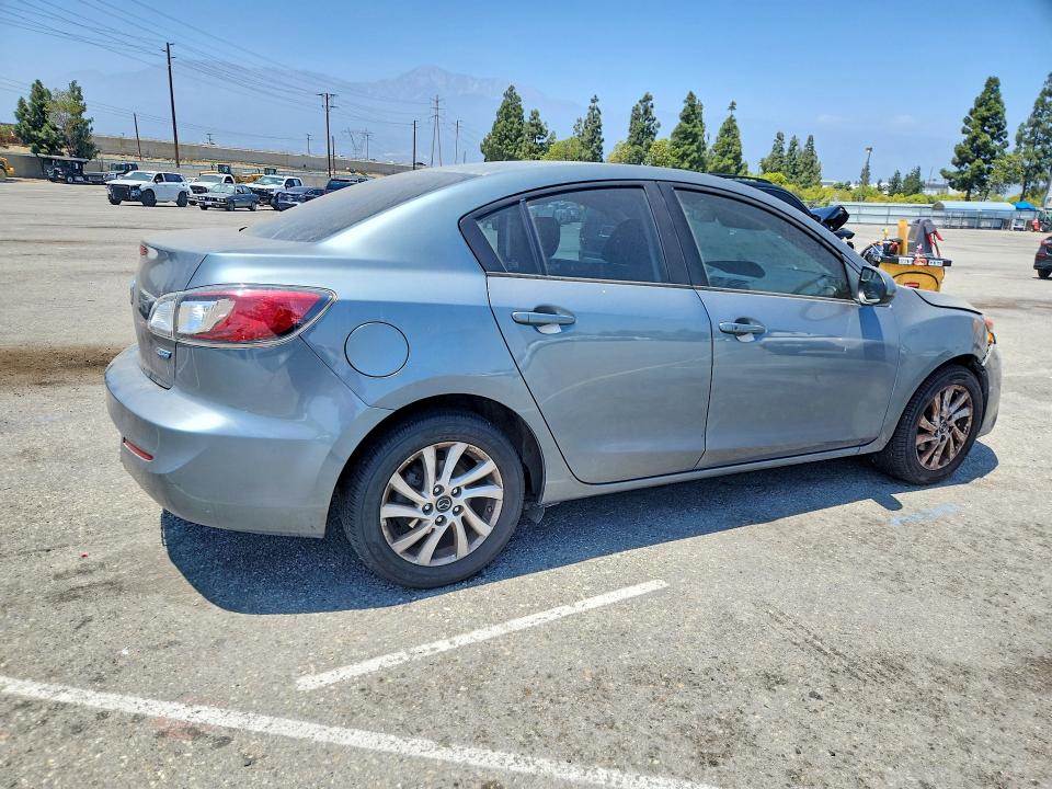 58142206 :رقم المزاد ، JM1BL1V74D1745121 vin ، 2013 Mazda 3 مزاد بيع
