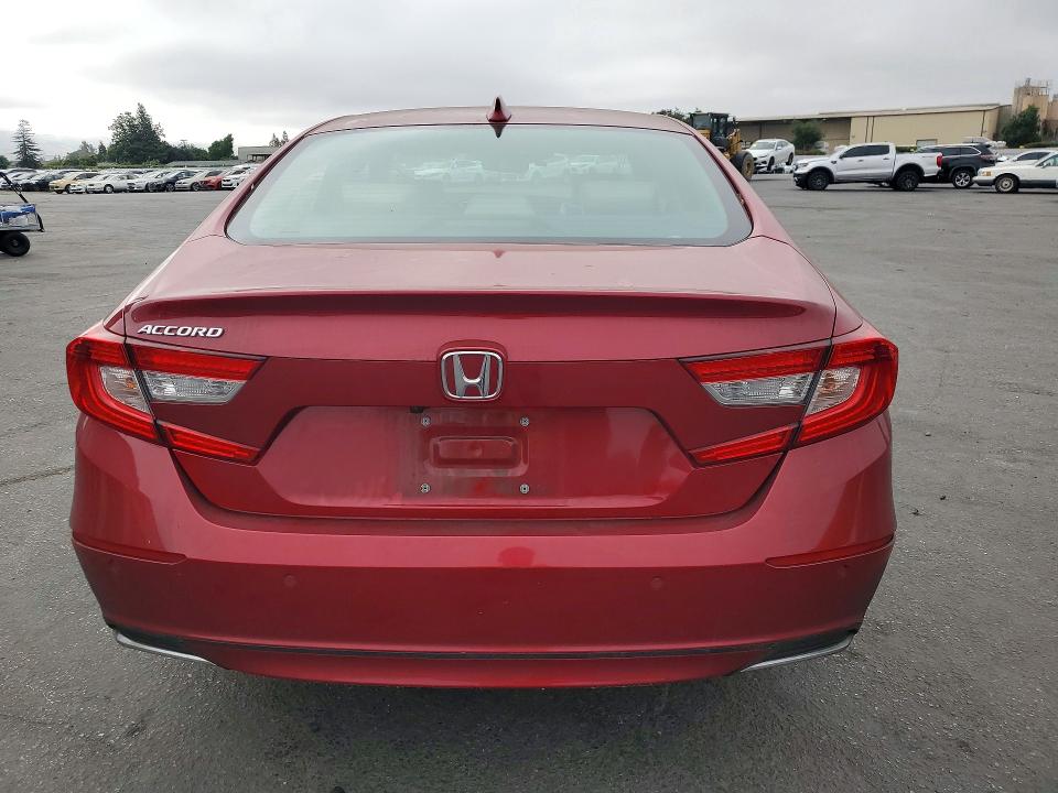 57591226 :رقم المزاد ، 1HGCV1F55NA013577 vin ، 2022 Honda Accord مزاد بيع