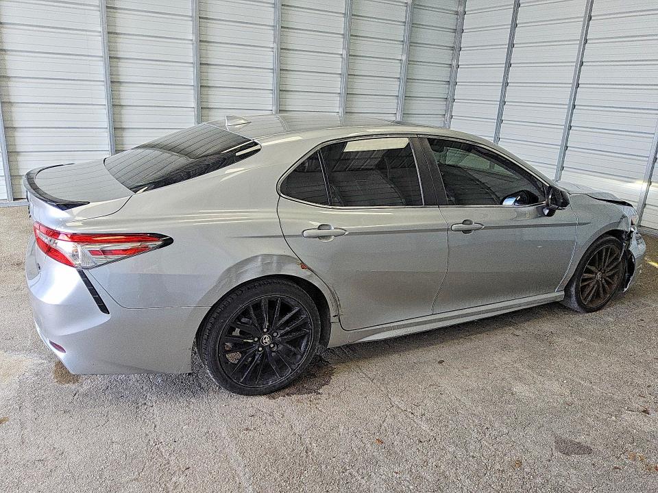 58244256 :رقم المزاد ، 4T1B11HKXKU803522 vin ، 2019 Toyota Camry مزاد بيع