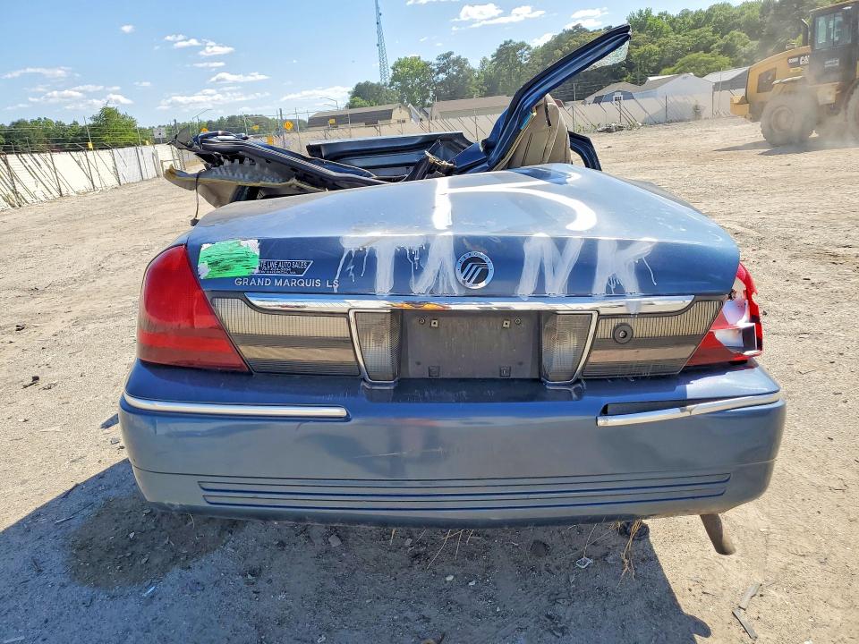 2011 Mercury Grand Marquis მანქანა იყიდება აუქციონზე, vin: 2MEBM7FV1BX606287, აუქციონის ნომერი: 55736156