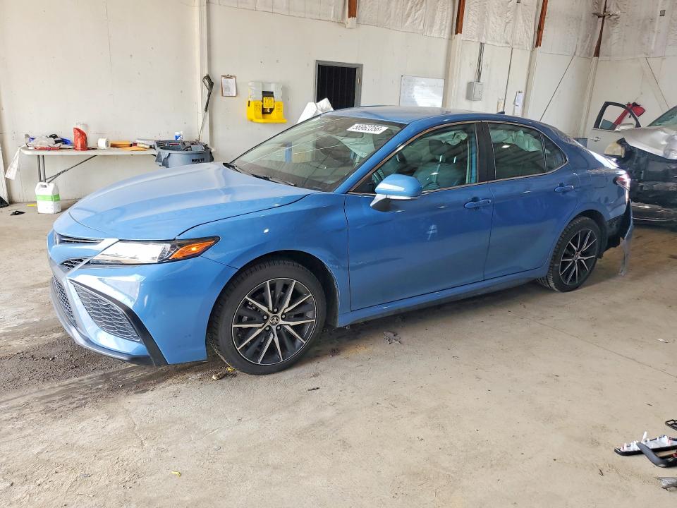 2024 Toyota Camry მანქანა იყიდება აუქციონზე, vin: 4T1G11BK1RU114378, აუქციონის ნომერი: 56962356