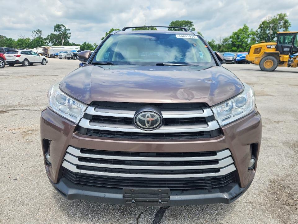 2017 Toyota Highlander მანქანა იყიდება აუქციონზე, vin: 5TDJZRFH8HS450743, აუქციონის ნომერი: 54891936