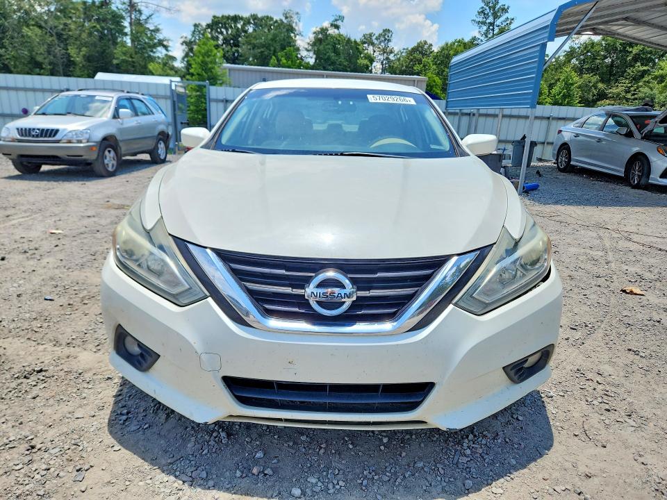 Продажа на аукционе авто 2017 Nissan Altima, vin: 1N4AL3AP4HC157443, номер лота: 57029266