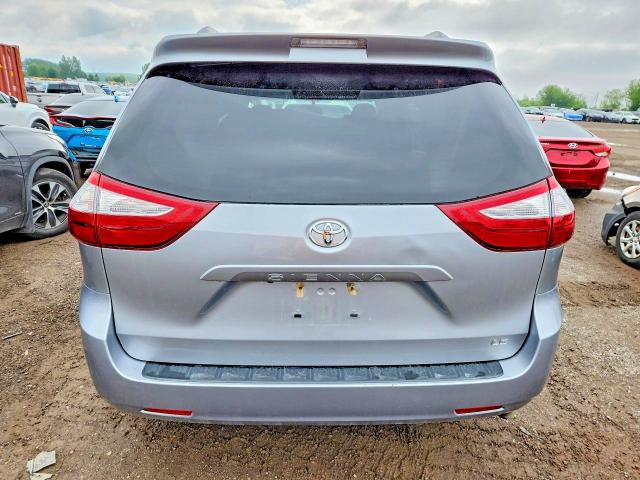 Продаж на аукціоні авто 2017 Toyota Sienna, vin: 5TDKZ3DC3HS889907, номер лоту: 58612036